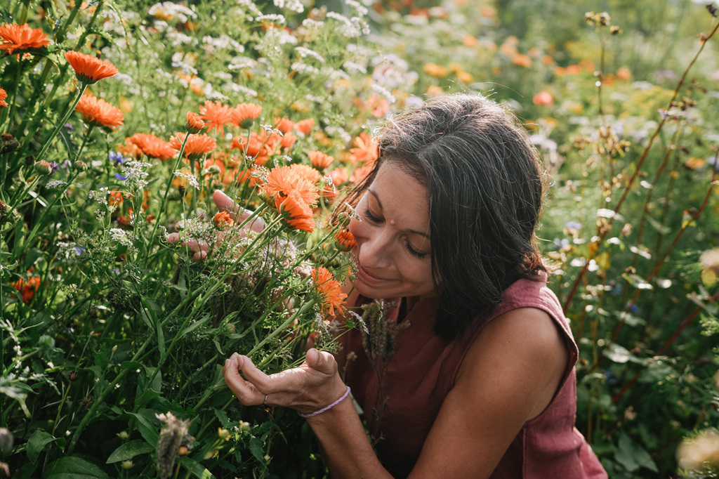 Carolyn Waldmüller im Garten